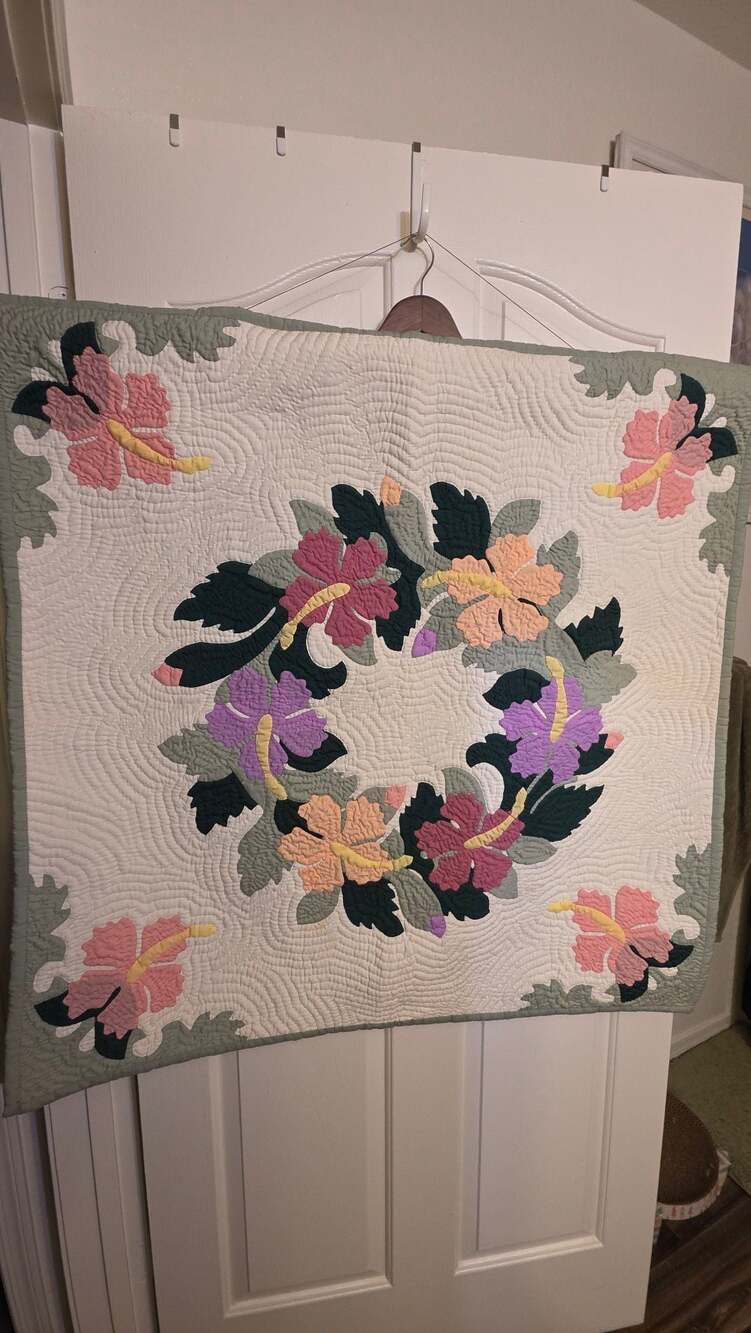 RT Import Inc Tropical Hibiscus Floral Quilted Wall Hanging
